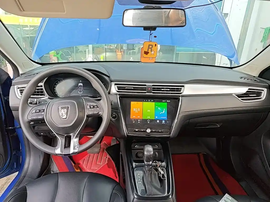 Фото 10 - Roewe i5