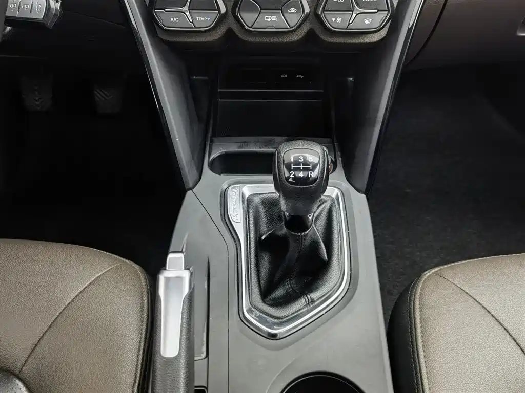 GAC Trumpchi Trumpchi GS4 2017 235T G-DCT 2WD Luxury фото 13