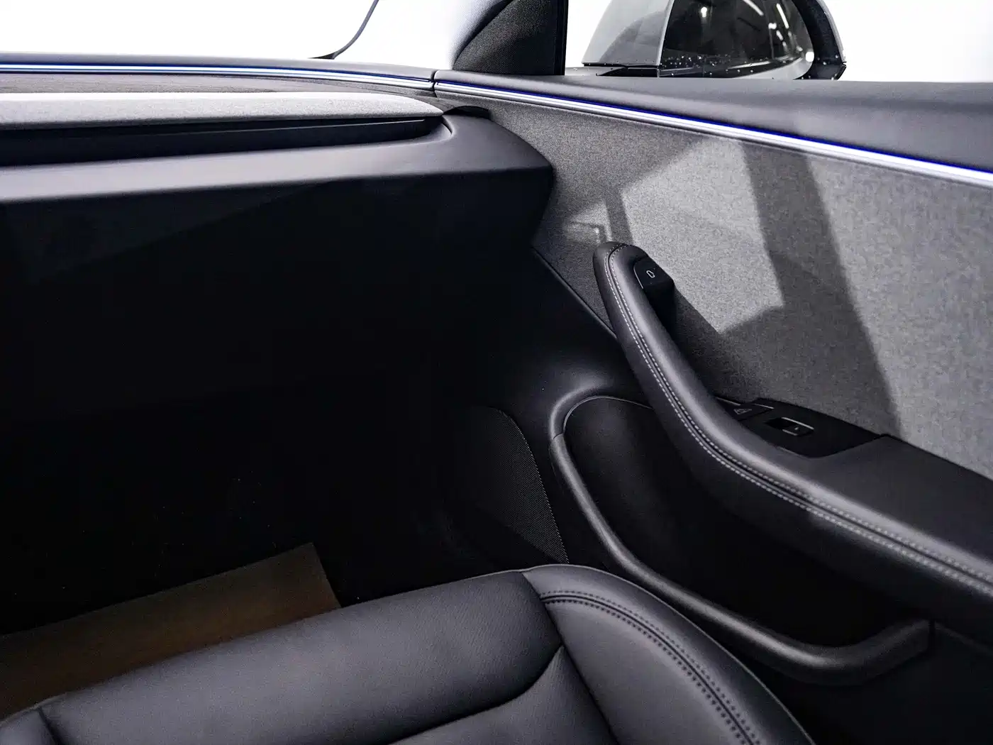 Tesla Model 3 2026 2025 Model Year Facelift Rear-Wheel Drive
