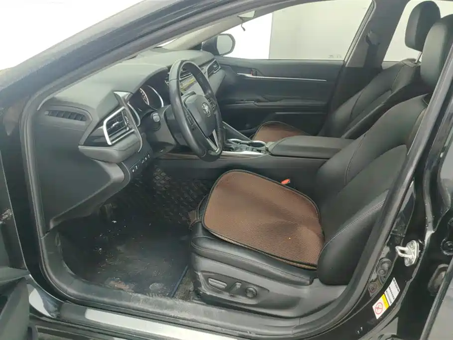 Toyota Camry 2018 2.5G Luxury Edition фото 9