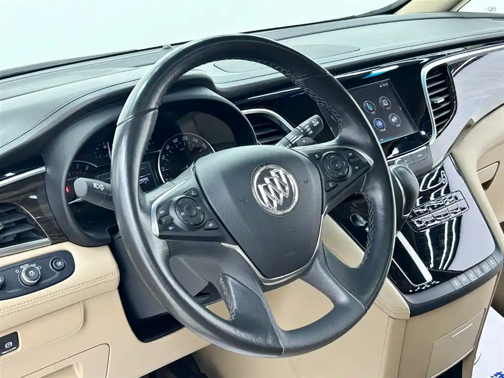 Buick GL8 2017 ES 28T Luxury China V фото 21