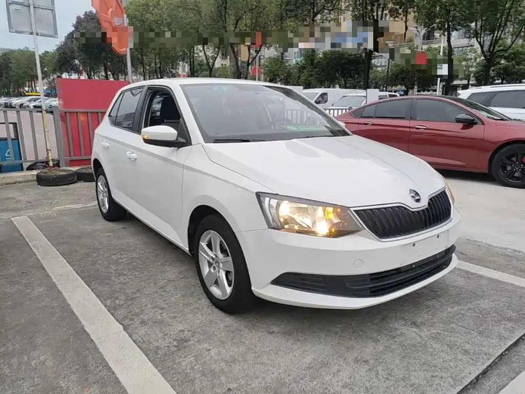 صورة 4 - Škoda Fabia