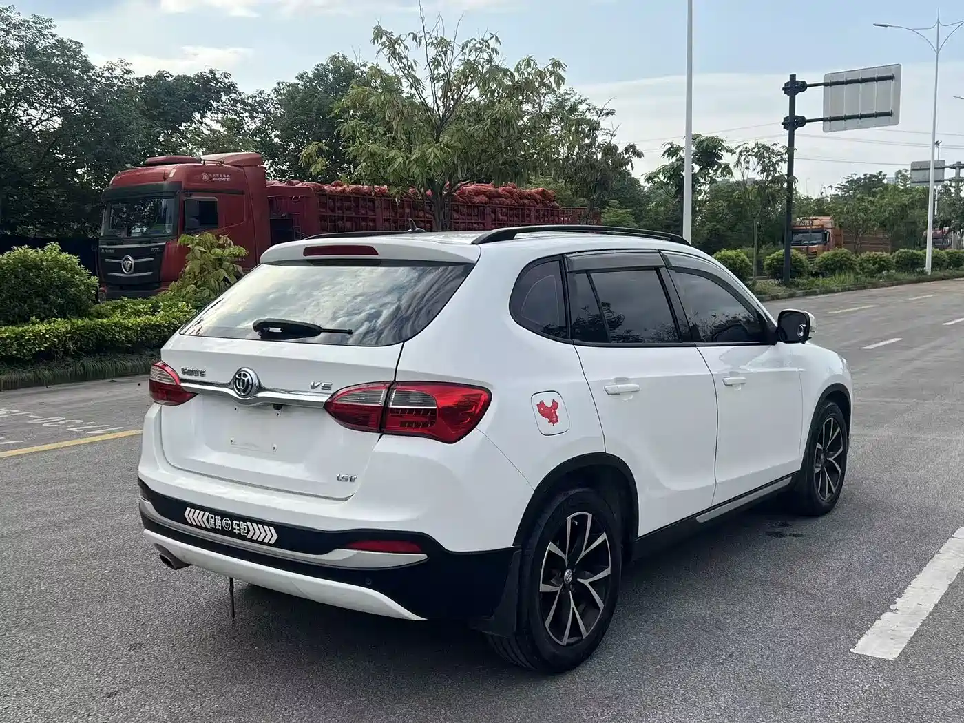 Zhonghua V5 2015 2014 1.5T Automatic 2WD Sport
