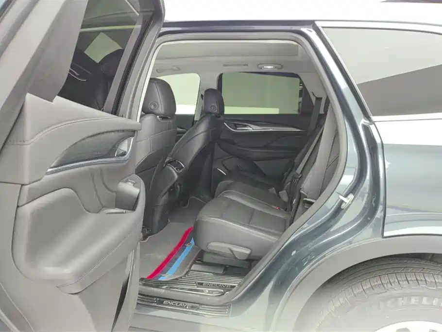 Buick Enclave 2022 652T 2WD Premium 7-Seater фото 11