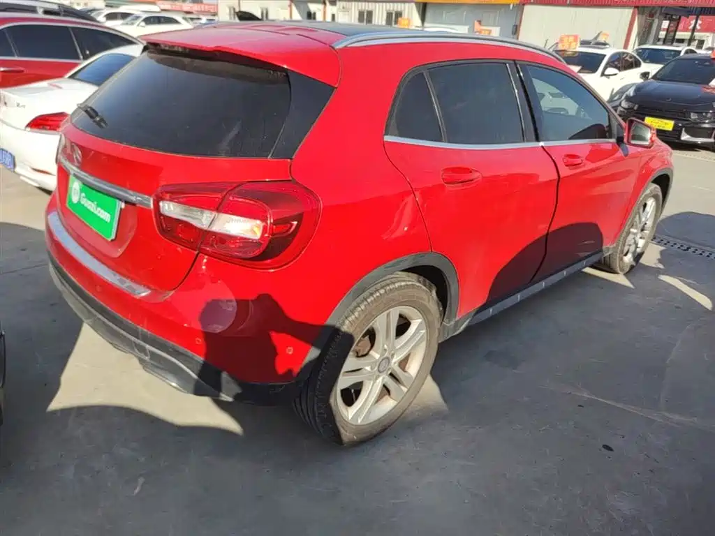 Mercedes-Benz GLA 2016 GLA 200 Dynamic фото 7