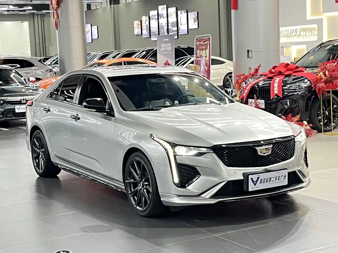 CADILLAC CT4