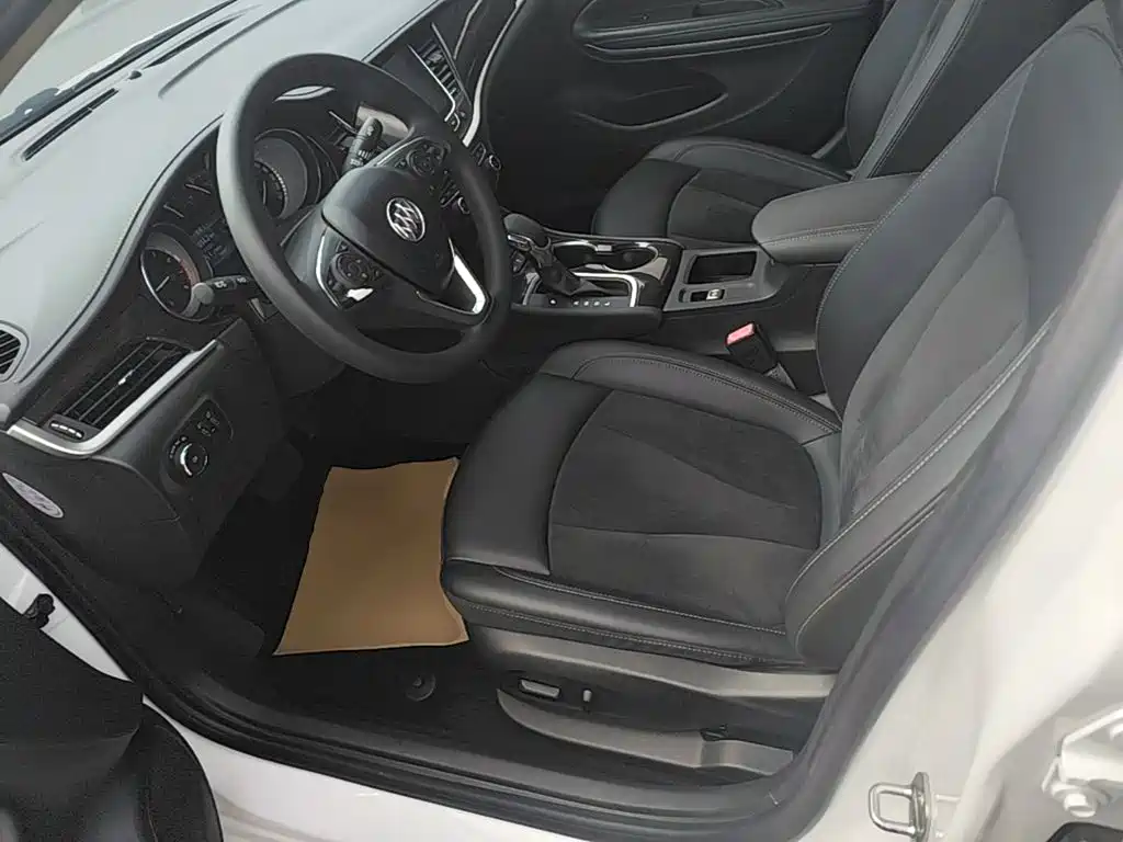 Фото 11 - Buick Verano