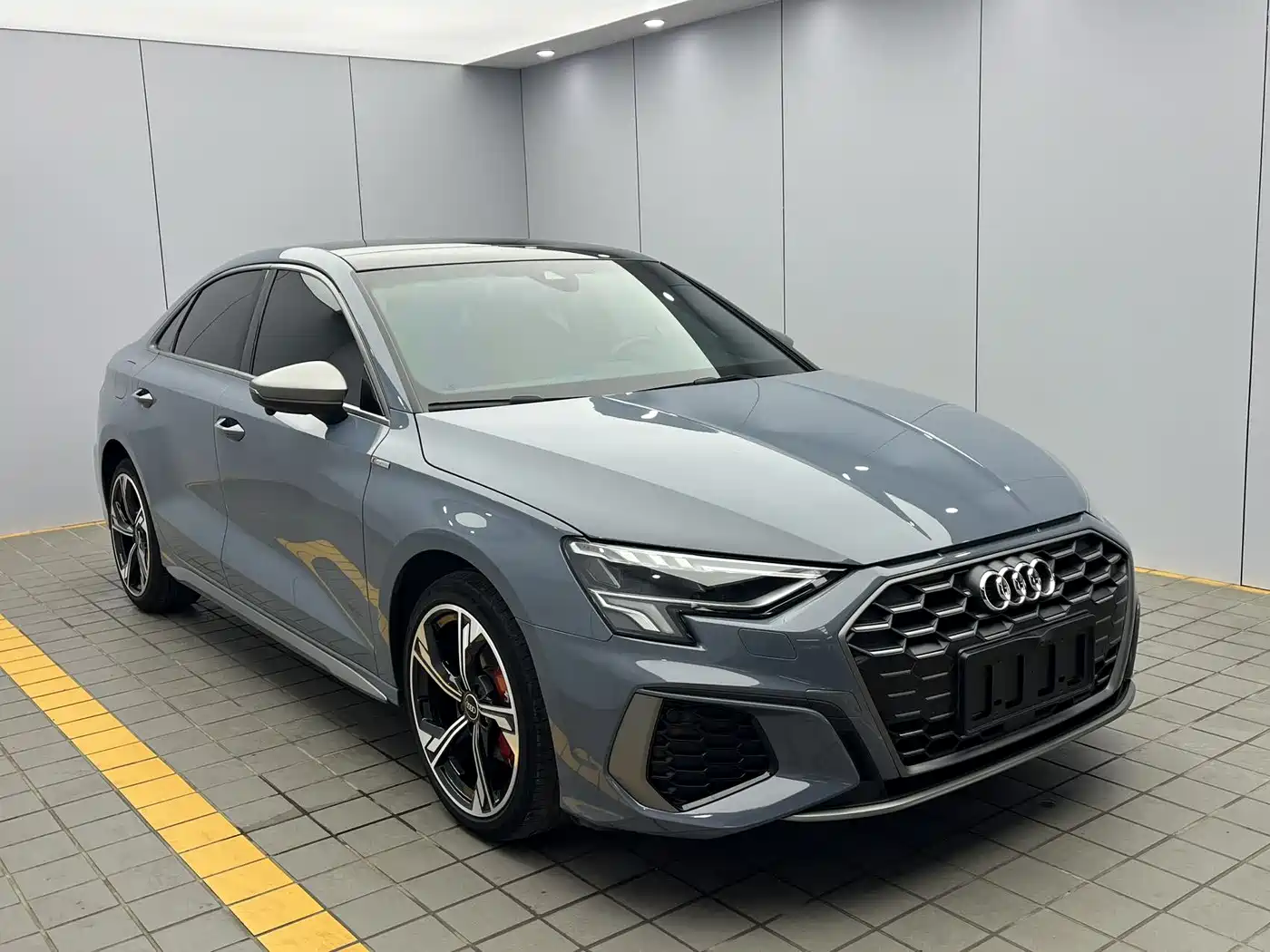 Photo 3 - Audi A3