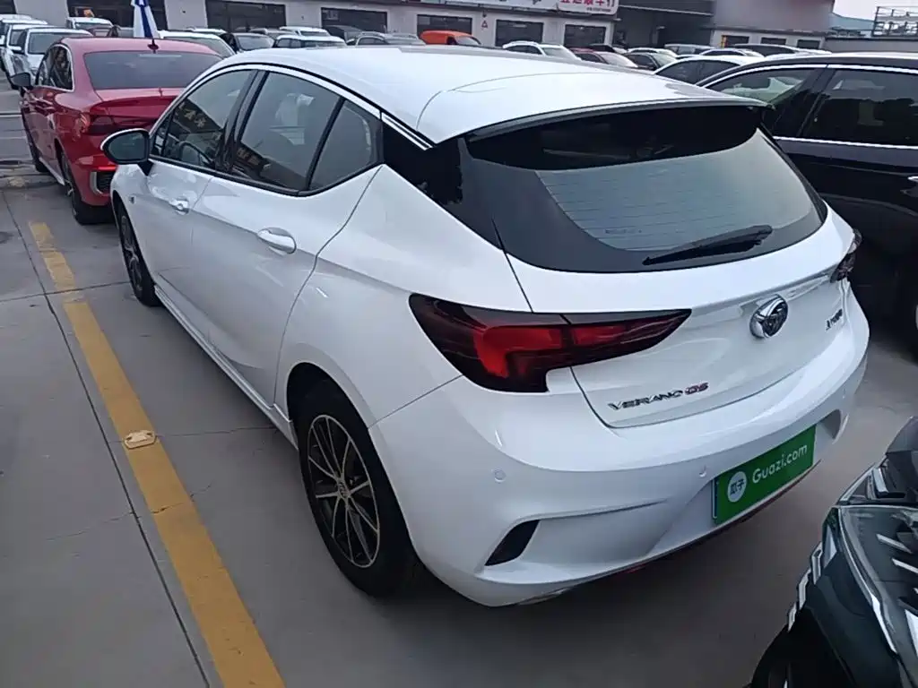 Фото 5 - Buick Verano