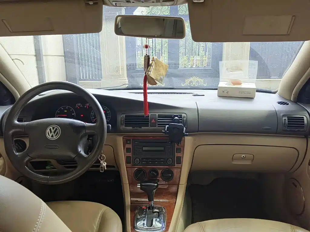 Volkswagen Passat Lingyu 2006 2005 1.8T Auto Luxury
