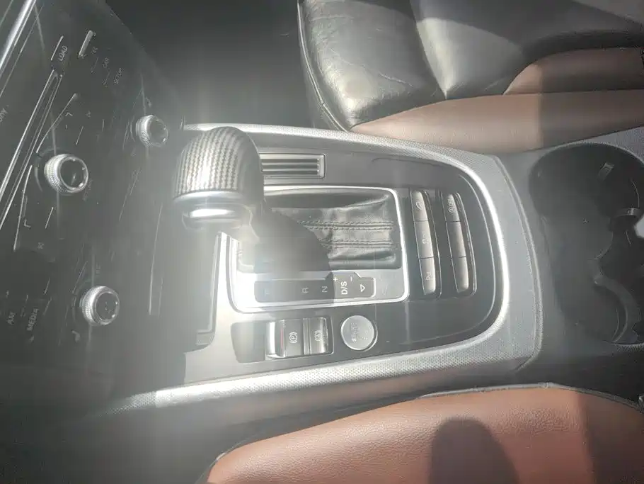 Audi Q5 2018 2018 Collector's Edition 40 TFSI Technology