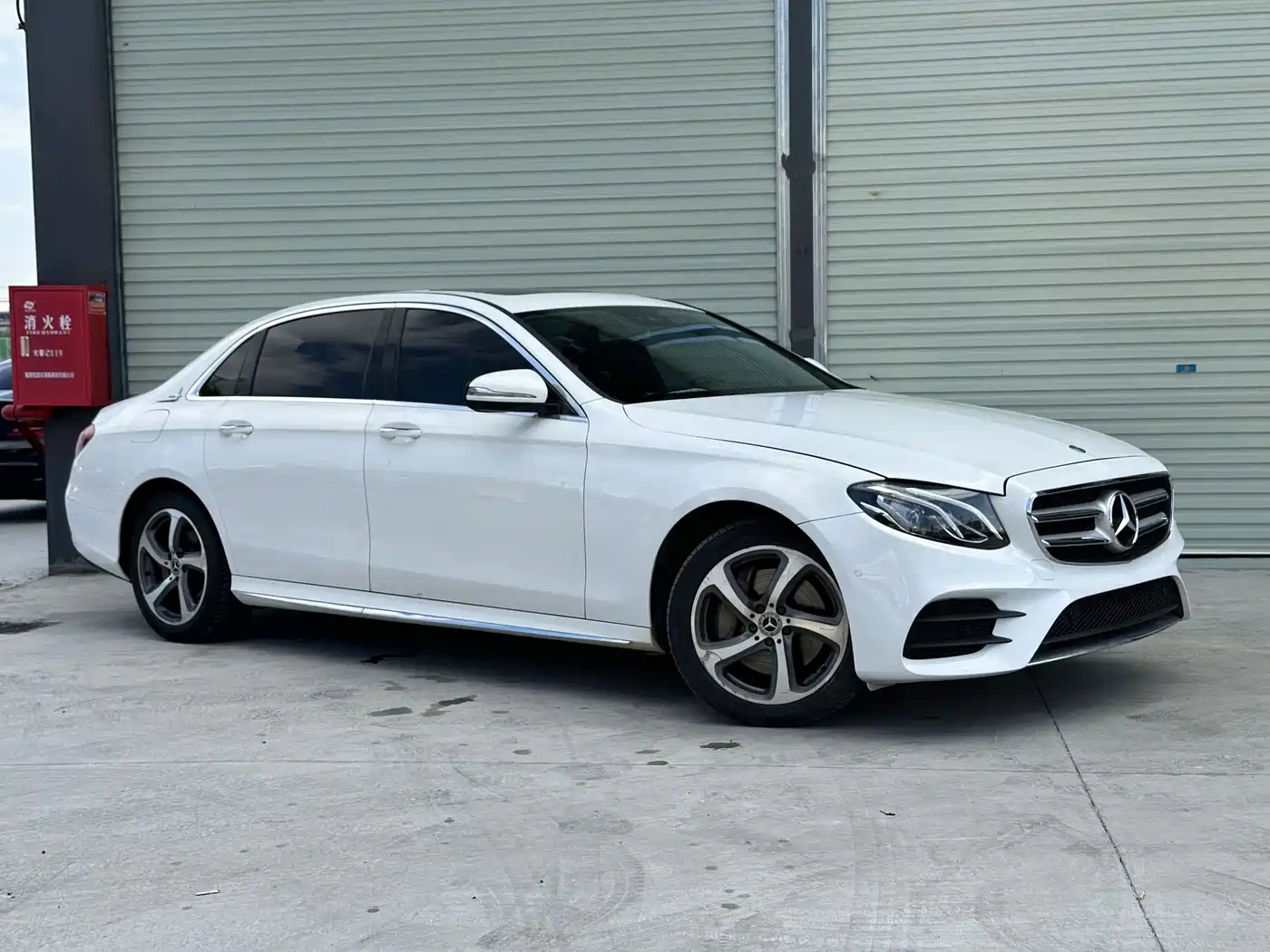 Mercedes-Benz E-Class 2017 E 300 L Sport Fashion фото 3