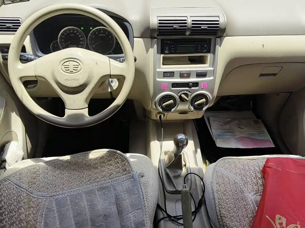 FAW Senya M80 2011 2011 Value Edition 1.5L Manual 7-seater