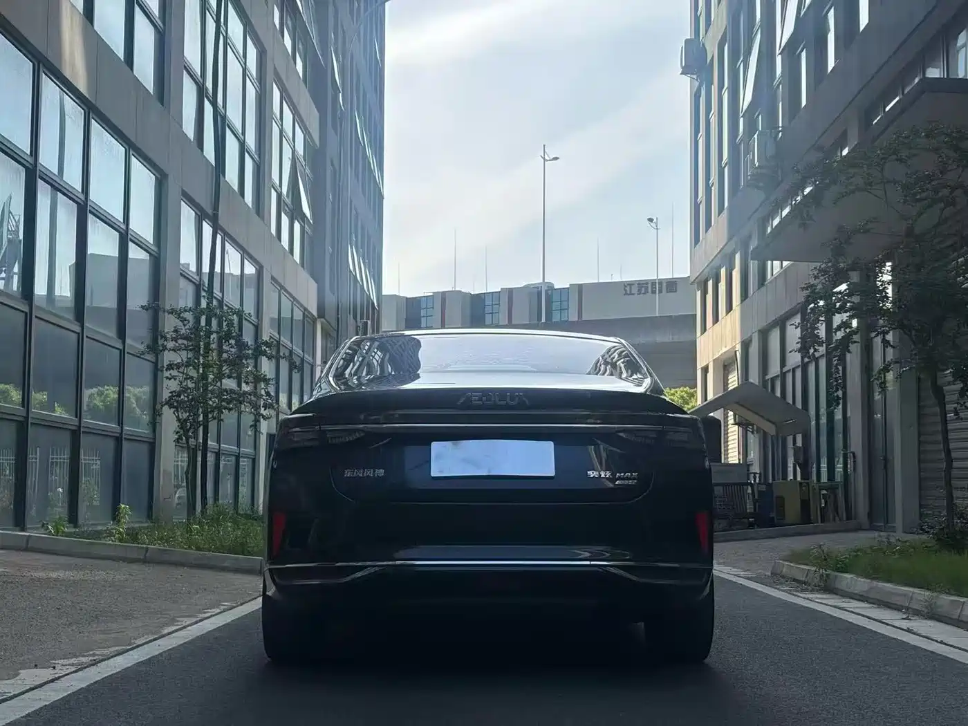 Dongfeng Aeolus Yixuan MAX 2022 2021 1.5T Dark Night Edge