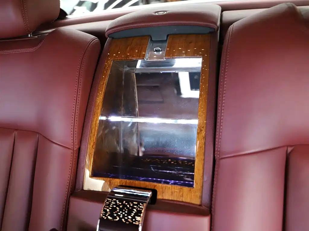 Rolls-Royce Phantom 2012 2013 6.7L Extended Wheelbase (EWB)