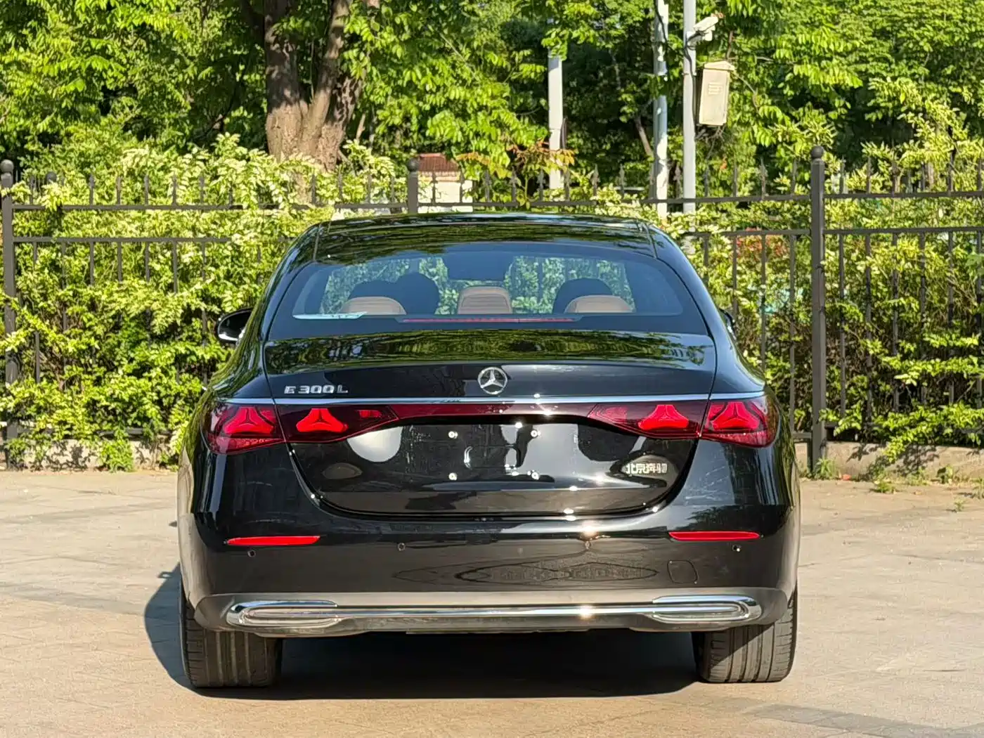 Mercedes-Benz E-Class 2025 E 300 L Luxury фото 3