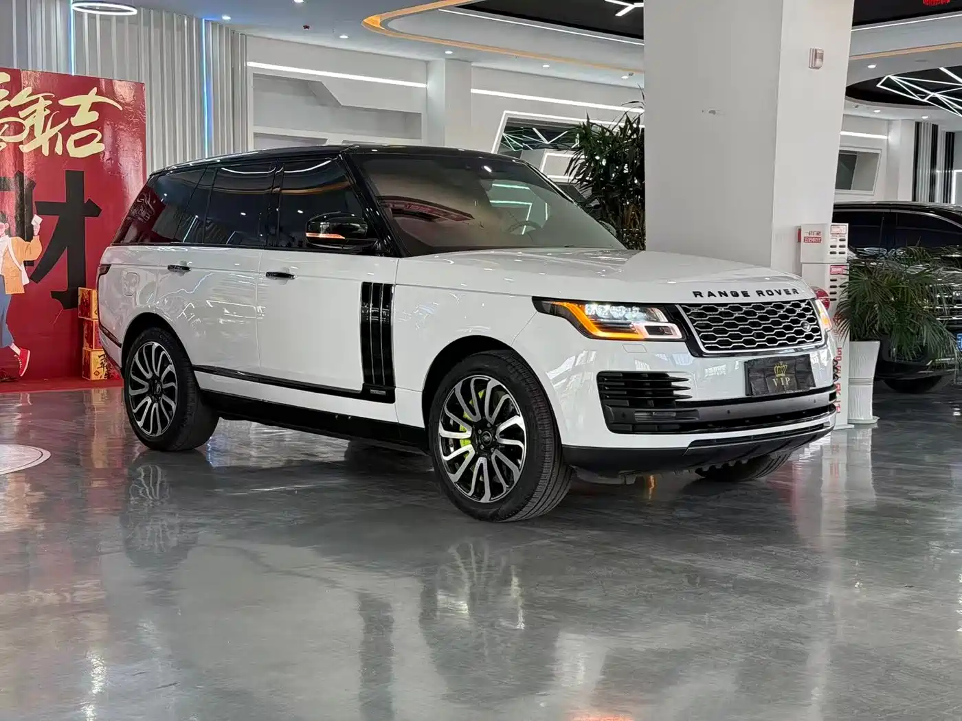 Land Rover Range Rover 2018 3.0 SC V6 Golden Age Edition фото 3