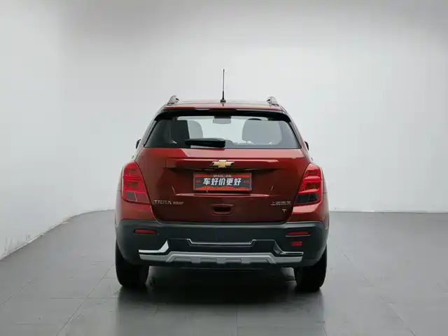 Chevrolet Trax 2016 1.4T Manual 2WD Comfort Sunroof Edition — фото 4
