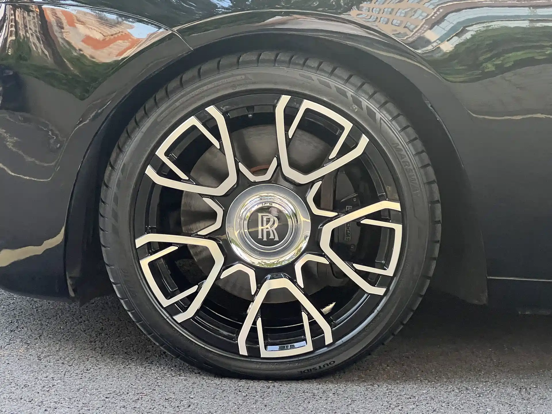 Фото 9 - Rolls-Royce Ghost