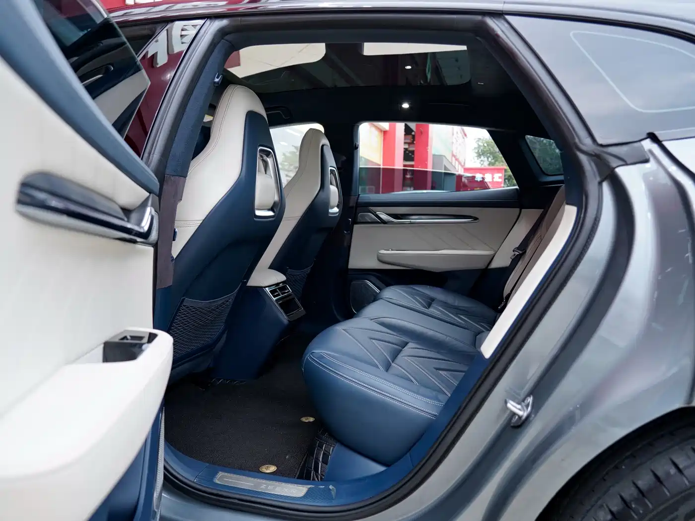 ZEEKR EXTREME KRYPTON 001