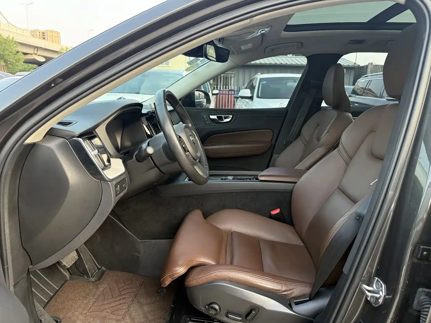Фото 5 - Volvo XC60