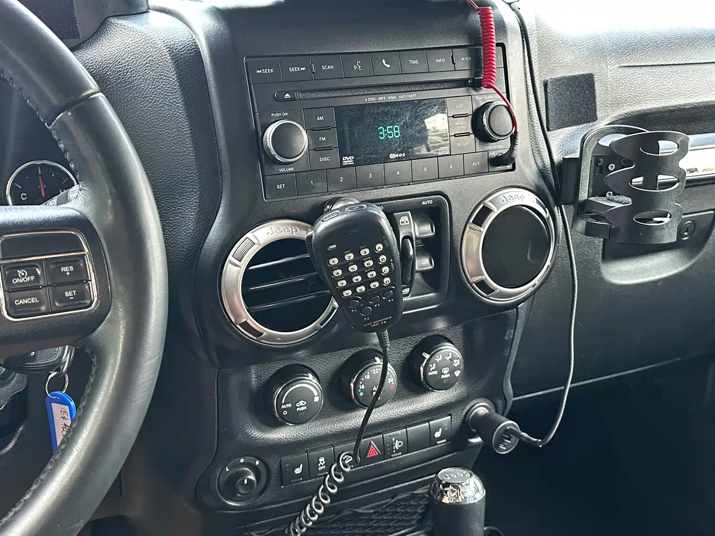 Фото 14 - Jeep Wrangler