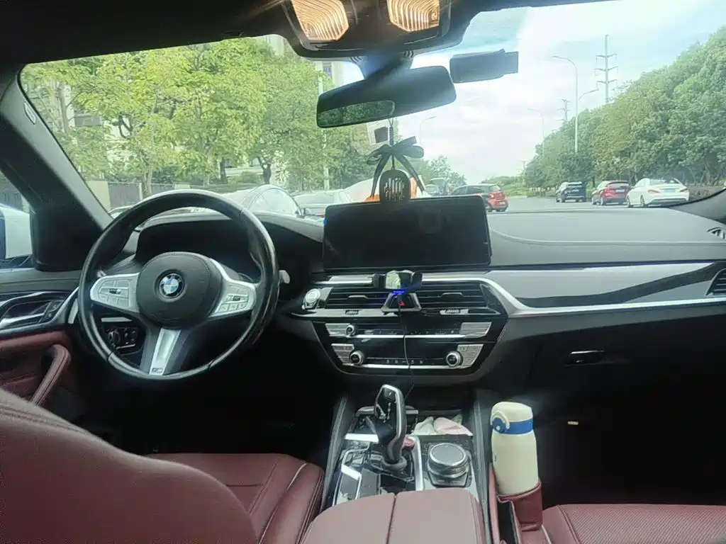 BMW 5 Series, миниатюра 12