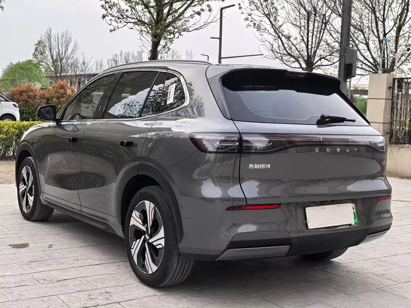 GEELY GALAXY GALAXY E5