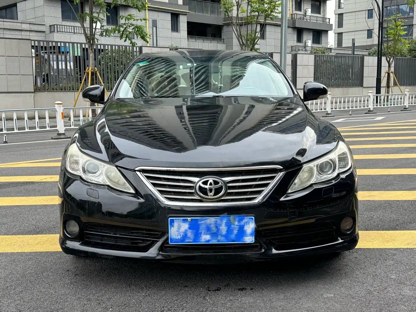 Toyota Reiz 2010 2.5V Style Elite Edition фото 15