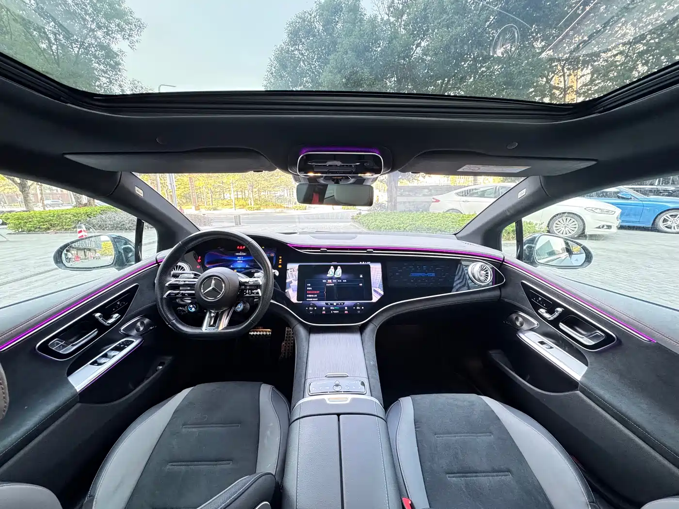 MERCEDES-BENZ EQE AMG