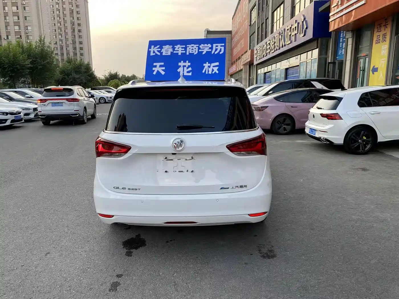 Buick GL6 2022 2021 323T Mild Hybrid Connected Premium Trim