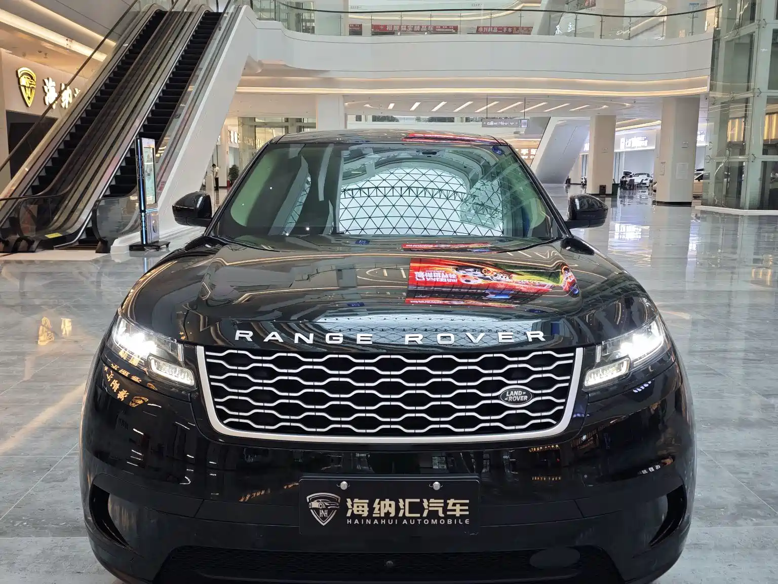 Фото 4 - Land Rover Range Rover Velar