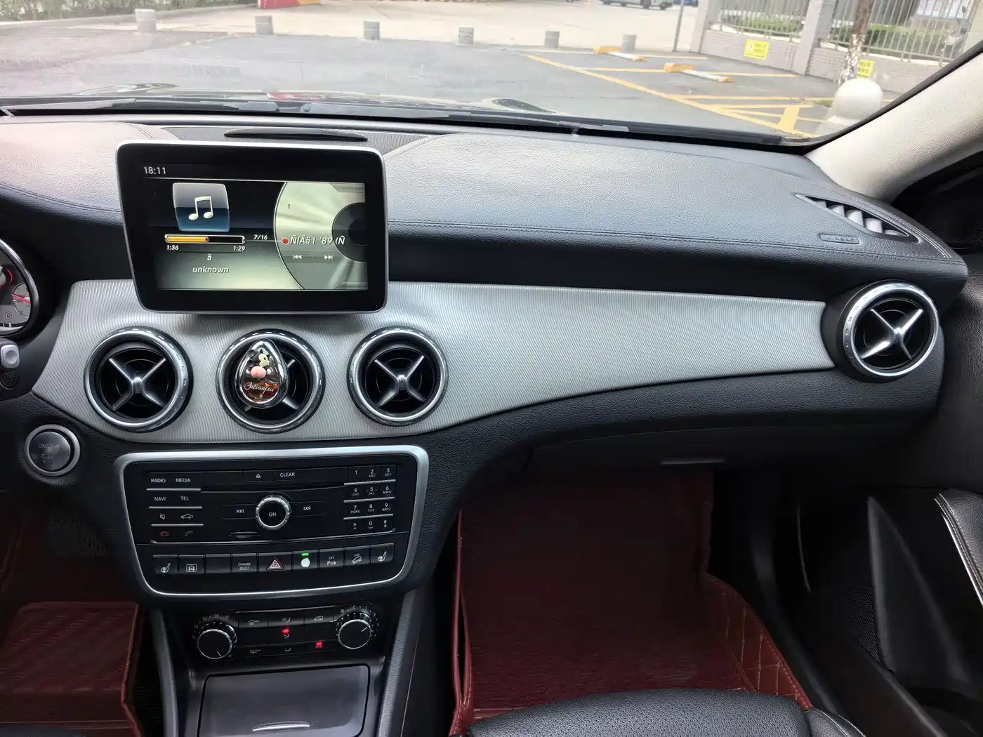 Mercedes-Benz GLA 2016 GLA 220 4MATIC Fashion фото 13
