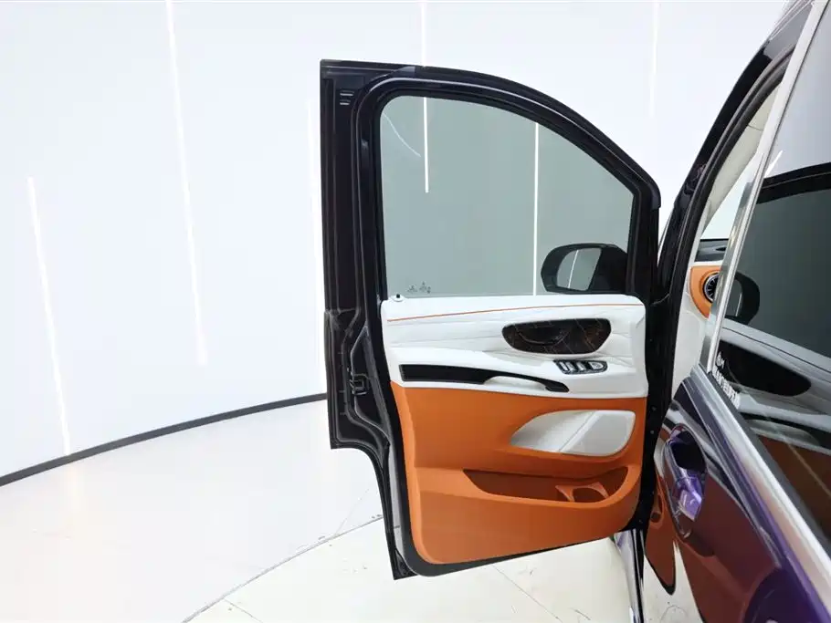 Mercedes-Benz Vito 2021 2.0T Business Edition 7-seater фото 17