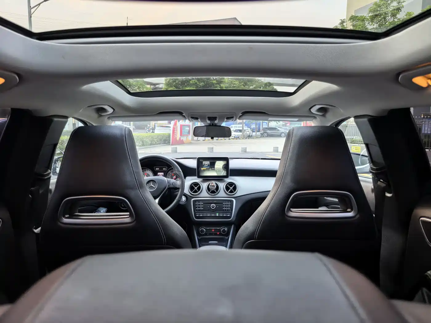 Mercedes-Benz GLA 2016 GLA 220 4MATIC Fashion фото 24