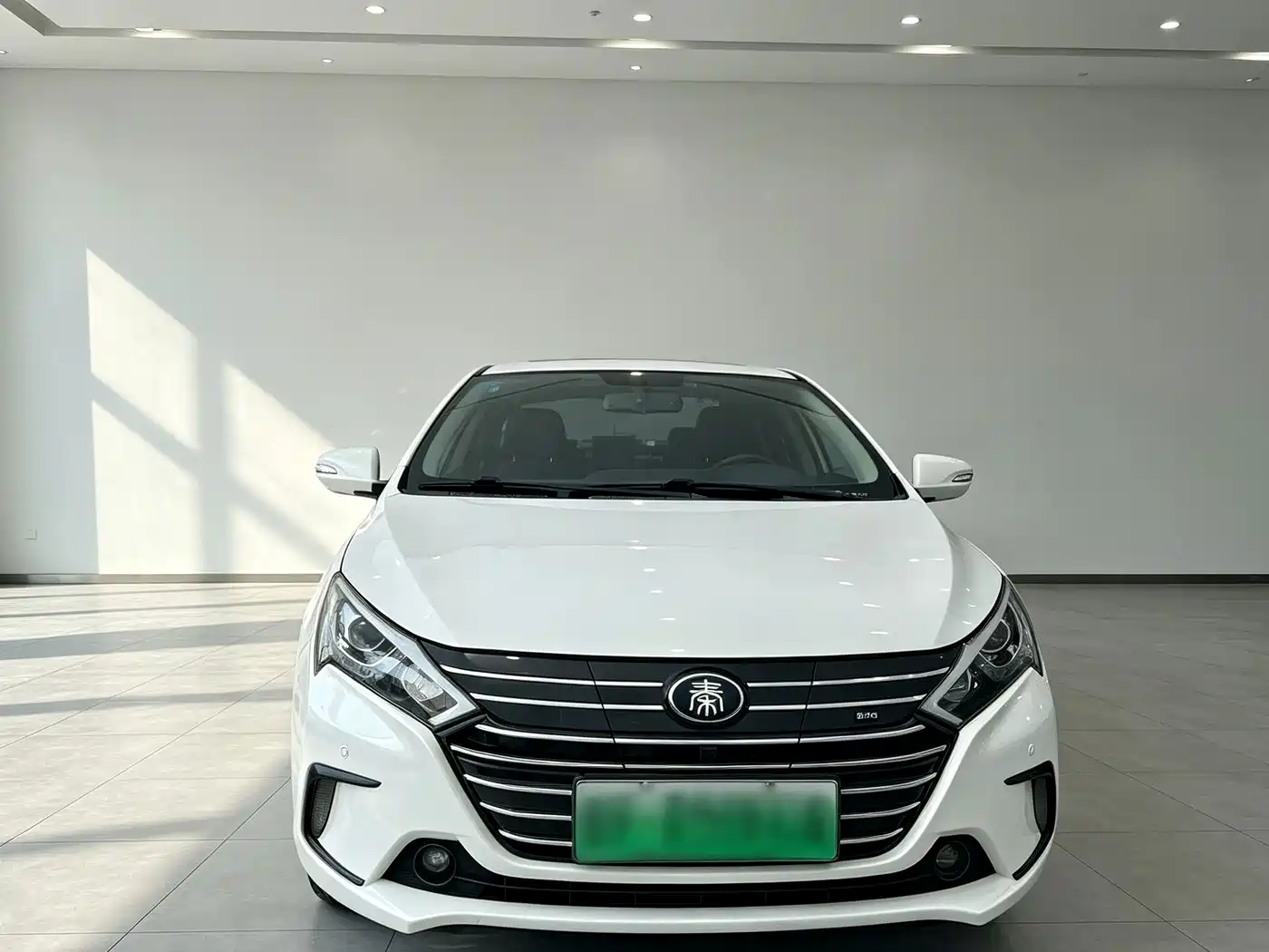 BYD Qin New Energy 2018 2018 Qin EV450 Smart Connection Trend Edition