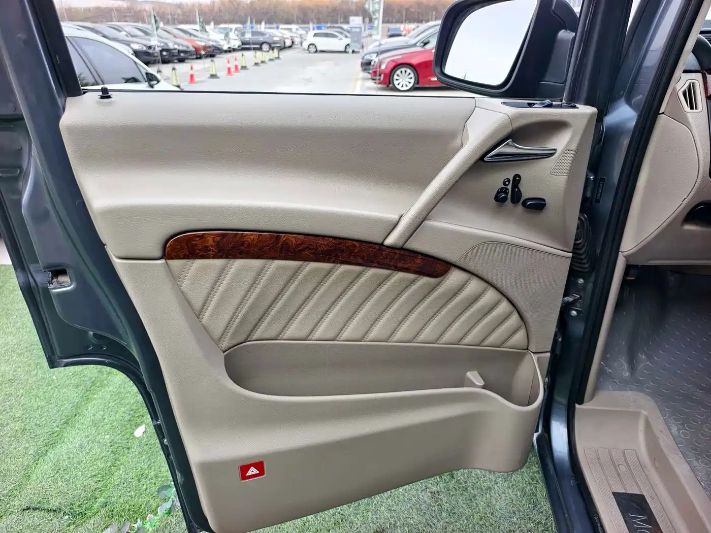 Mercedes-Benz Viano 2013 3.5L Haochi Edition фото 6