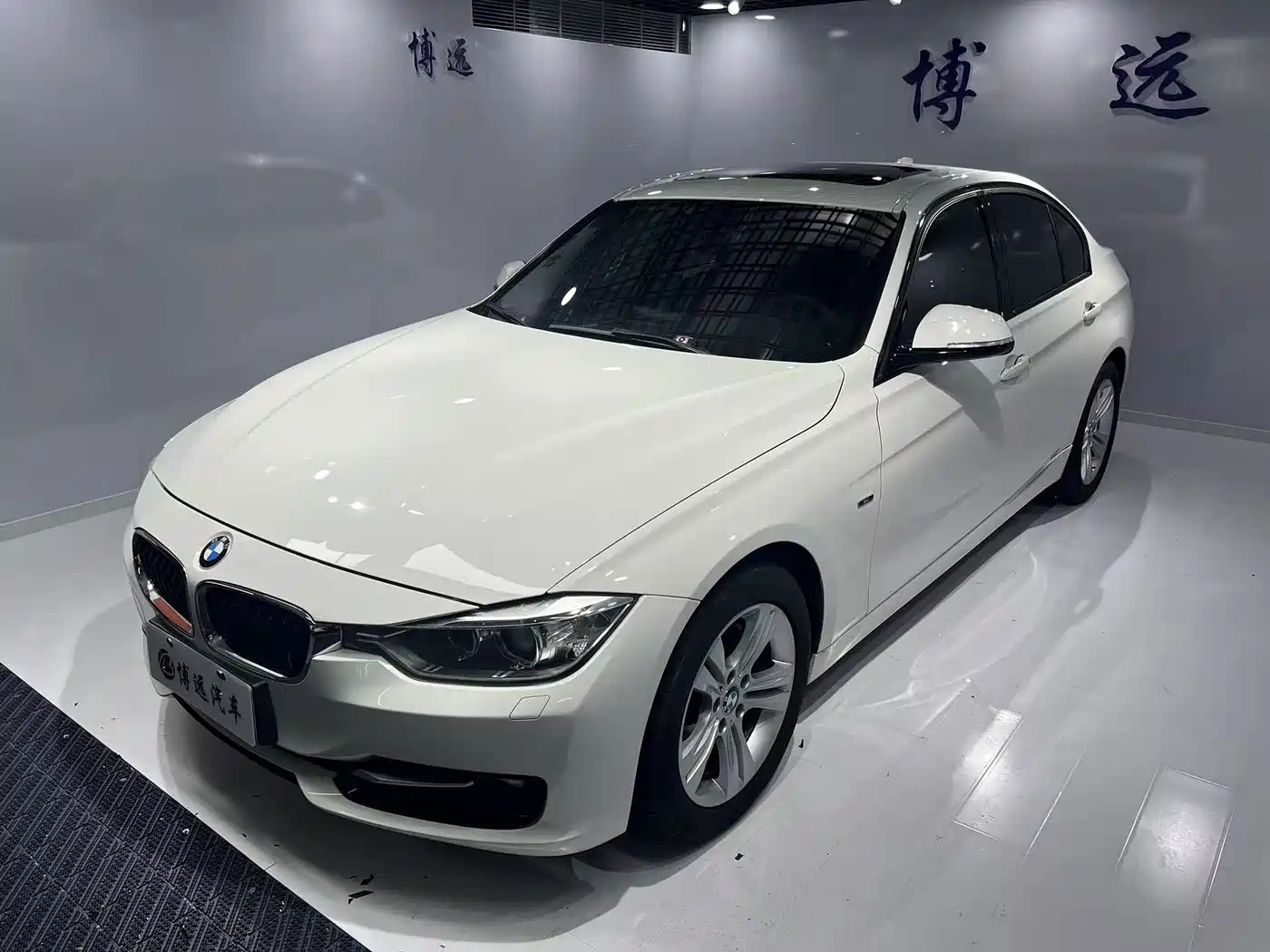 BMW 3 Series (Import) 2013 2013 320i Sport Design Package