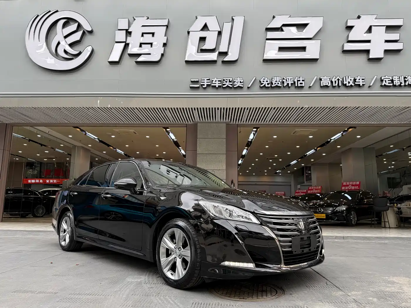 Toyota Crown 2015 2.0T Fashion фото 3
