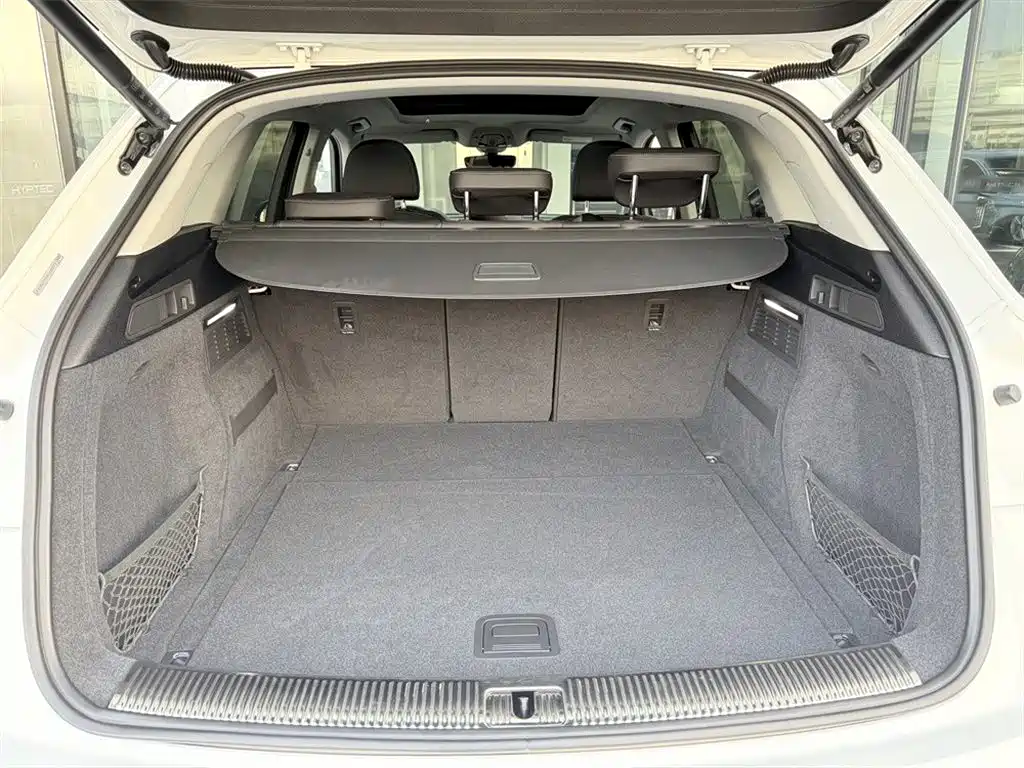 Audi Q5L 2022 45T Luxury Dynamic фото 9