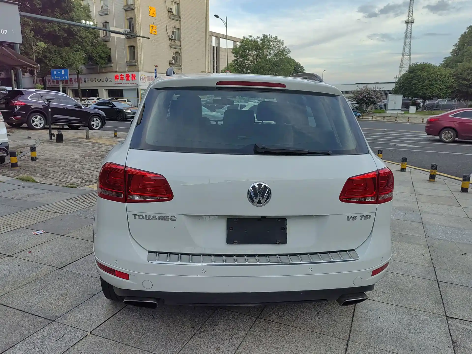Фото 6 - Volkswagen Touareg