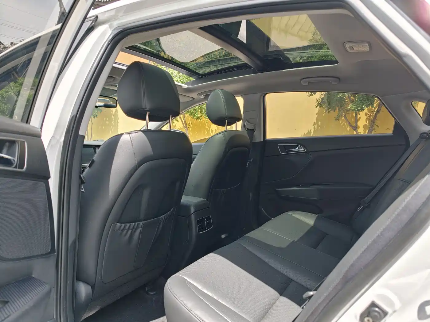 Hyundai Mistra 2014 1.8L Auto Premium DLX фото 6