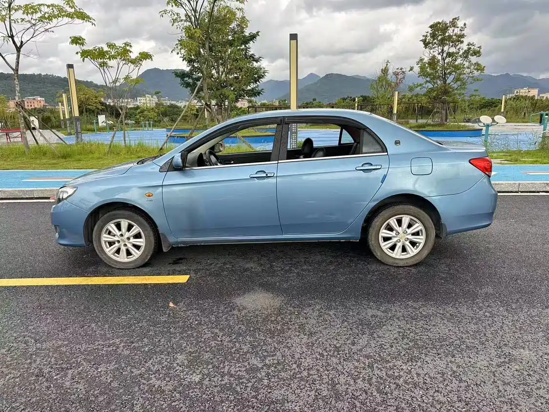 BYD L3 2015 2015 Energy-saving Edition 1.5L Automatic Comfort