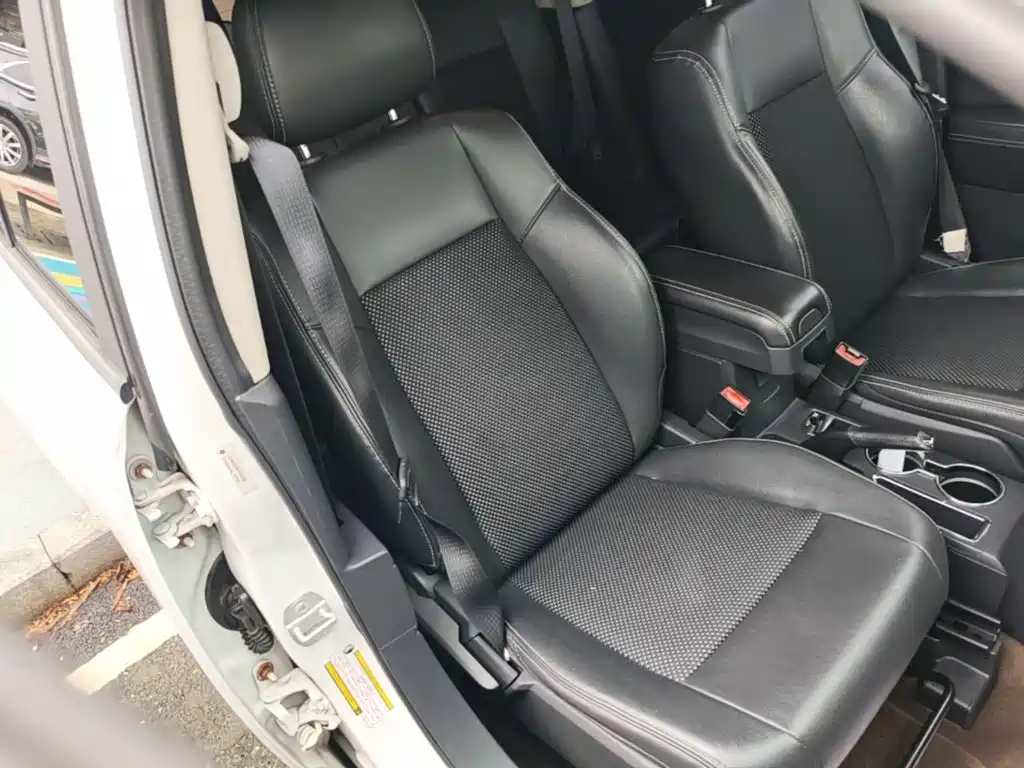 Jeep Compass (Import) 2015 2014 Facelift 2.4L 4WD Comfort Edition