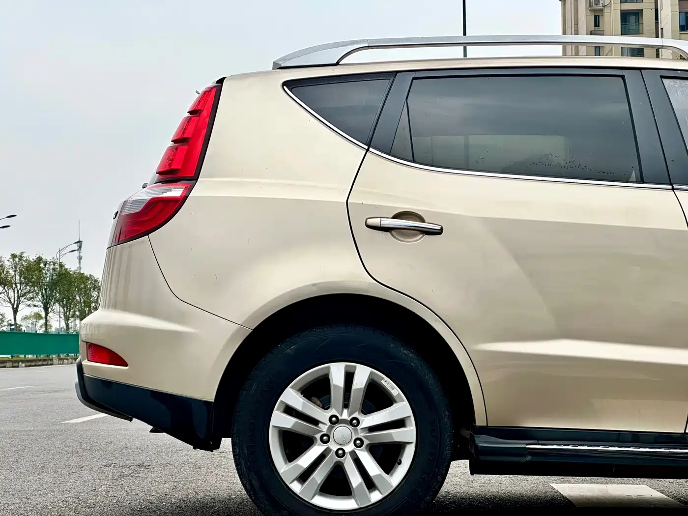 Geely GX7 2014 2014 2.0L Automatic Premium