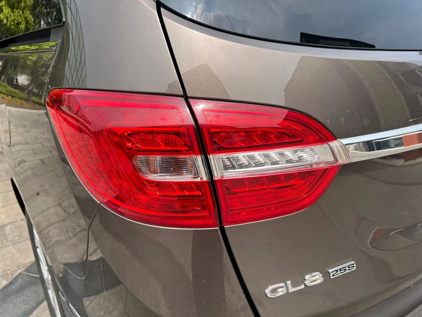 Photo 12 - Buick GL8