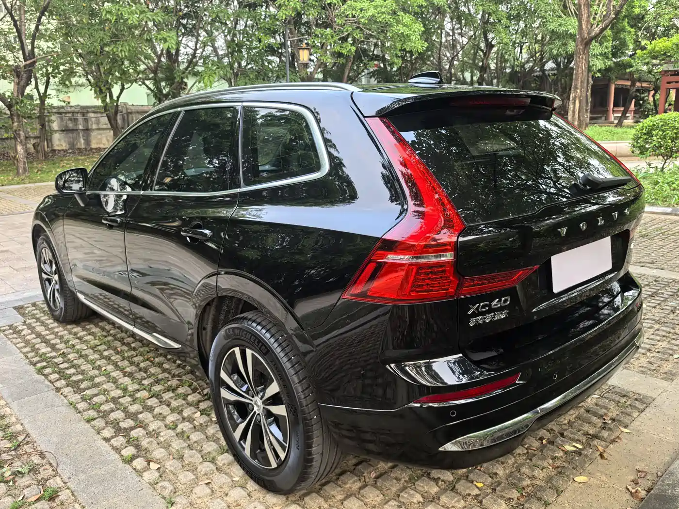 Фото 21 - Volvo XC60