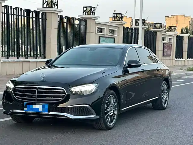 MERCEDES-BENZ E-CLASS 2023