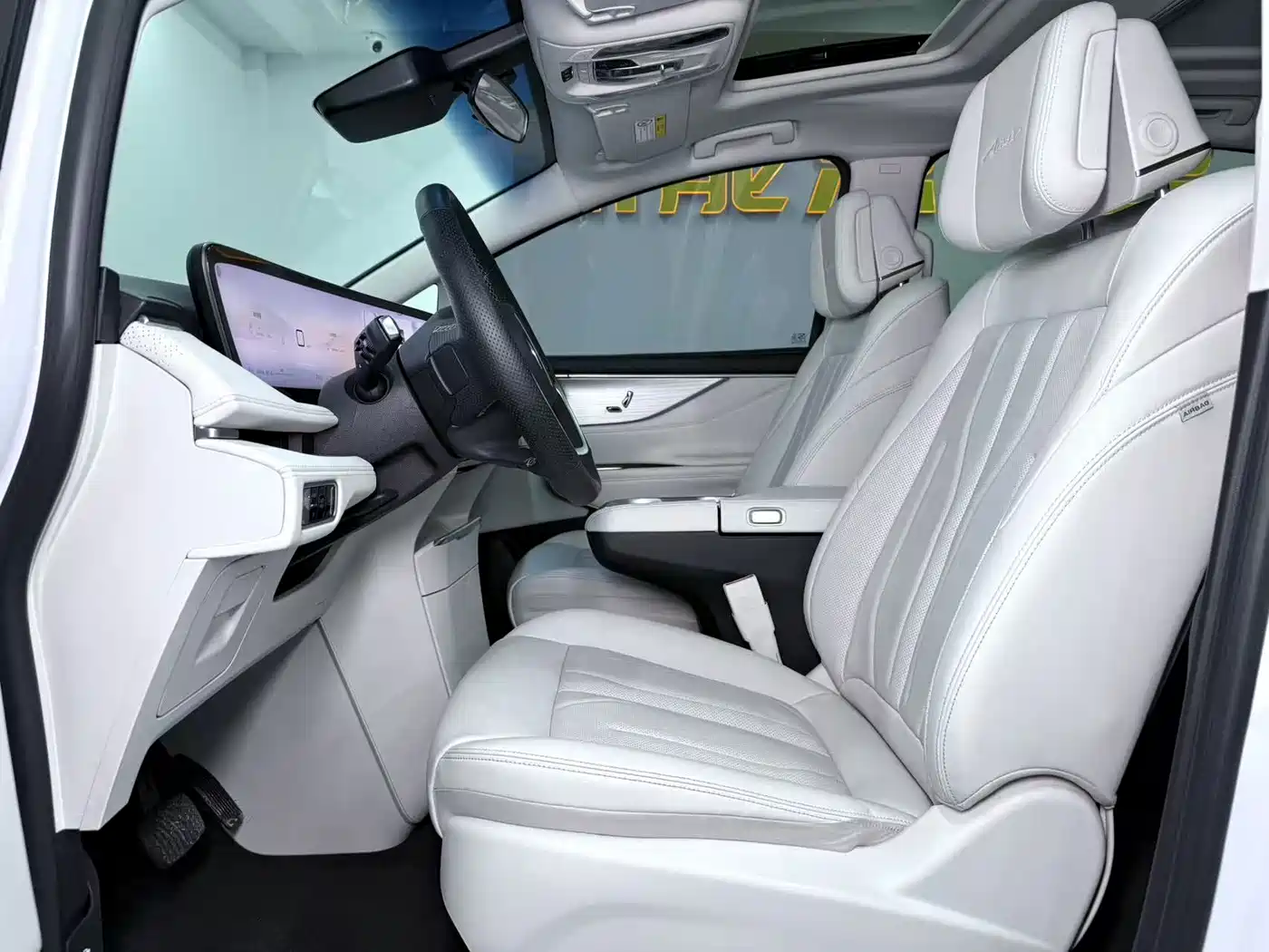 Buick GL8 New Energy 2024 2024 Landglory Smart Enjoy Edition 7-Seater