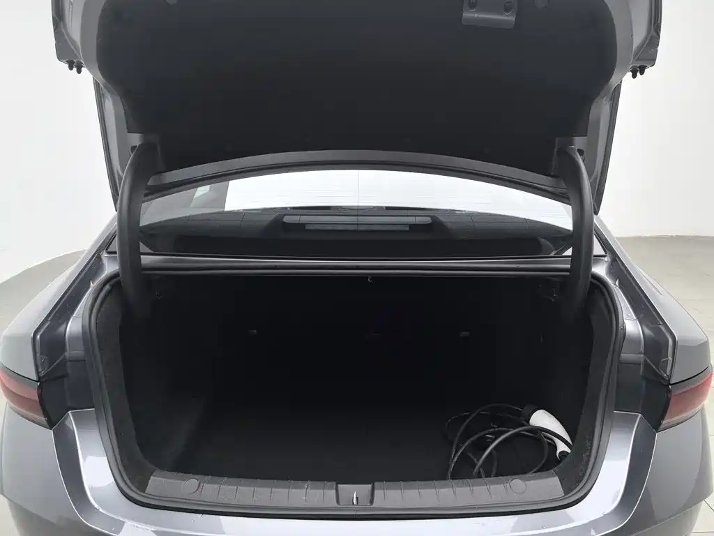 Фото 16 - BYD Qin PLUS